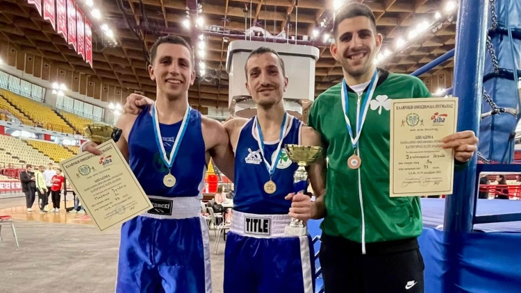 &Alpha;&kappa;ό&mu;&alpha; &delta;ύ&omicron; &laquo;&pi;&rho;ά&sigma;&iota;&nu;&omicron;&iota;&raquo; &pi;&rho;&omega;&tau;&alpha;&theta;&lambda;&eta;&tau;έ&sigmaf; &sigma;&tau;&omicron; &Sigma;&Epsilon;&Phi;
