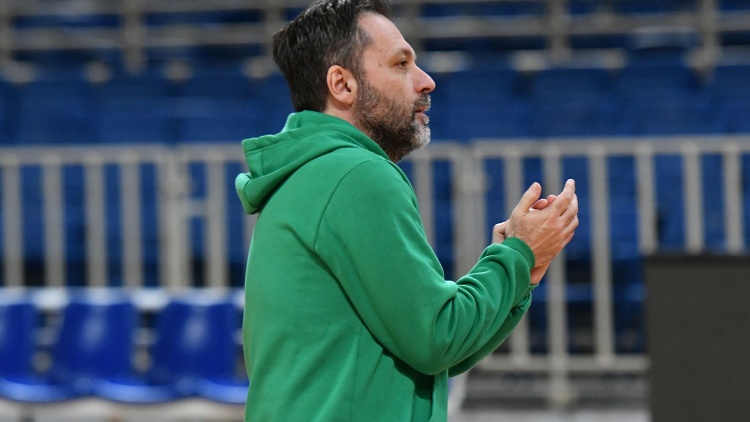 &Pi;&alpha;&nu;έ&tau;&omicron;&iota;&mu;&omicron;&sigmaf; &gamma;&iota;&alpha; &tau;&omicron;&nu; &pi;&rho;ώ&tau;&omicron; &eta;&mu;&iota;&tau;&epsilon;&lambda;&iota;&kappa;ό &mu;&epsilon; &tau;&omicron; &Pi;&epsilon;&rho;&iota;&sigma;&tau;έ&rho;&iota; &omicron; &Pi;&alpha;&nu;&alpha;&theta;&eta;&nu;&alpha;ϊ&kappa;ό&sigmaf;