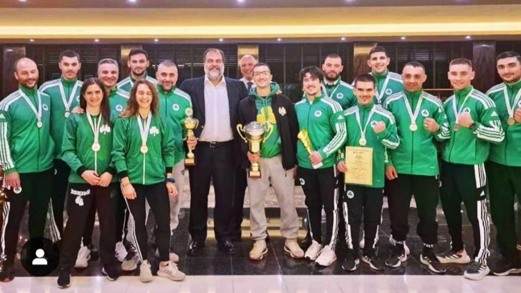 &Tau;&omicron; &laquo;&epsilon;&upsilon;&chi;&alpha;&rho;&iota;&sigma;&tau;ώ&raquo; &tau;&omicron;&upsilon; &Pi;&alpha;&nu;&alpha;&theta;&eta;&nu;&alpha;ϊ&kappa;&omicron;ύ &sigma;&tau;&omicron; &Nu;&iota;&kappa;ό&lambda;&alpha; &Pi;&alpha;&tau;έ&rho;&alpha;