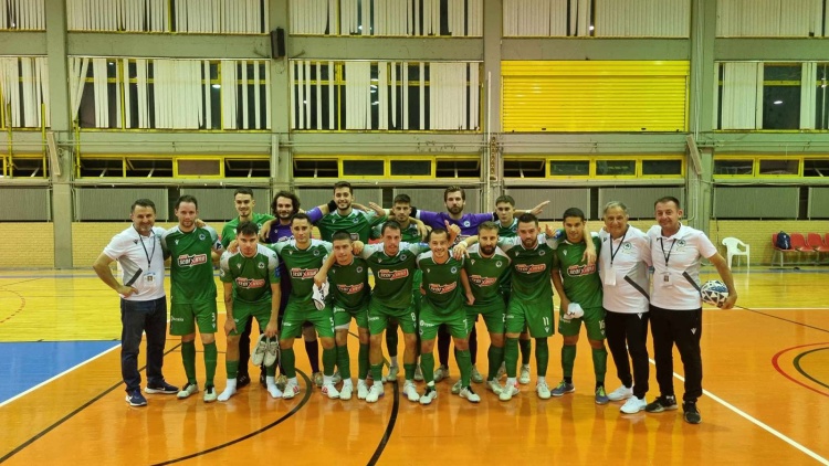 &Pi;&rho;ώ&tau;&eta; &iota;&sigma;&tau;&omicron;&rho;&iota;&kappa;ή &nu;ί&kappa;&eta; &gamma;&iota;&alpha; &tau;&omicron;&nu; &Pi;&alpha;&nu;&alpha;&theta;&eta;&nu;&alpha;ϊ&kappa;ό &sigma;&tau;&omicron; Futsal