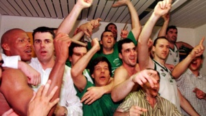 &Tau;&omicron; &alpha;&phi;&iota;έ&rho;&omega;&mu;&alpha; &tau;&eta;&sigmaf; &Kappa;&Alpha;&Epsilon; &sigma;&tau;&eta; &sigma;&epsilon;&zeta;ό&nu; 1997/98 (vid)