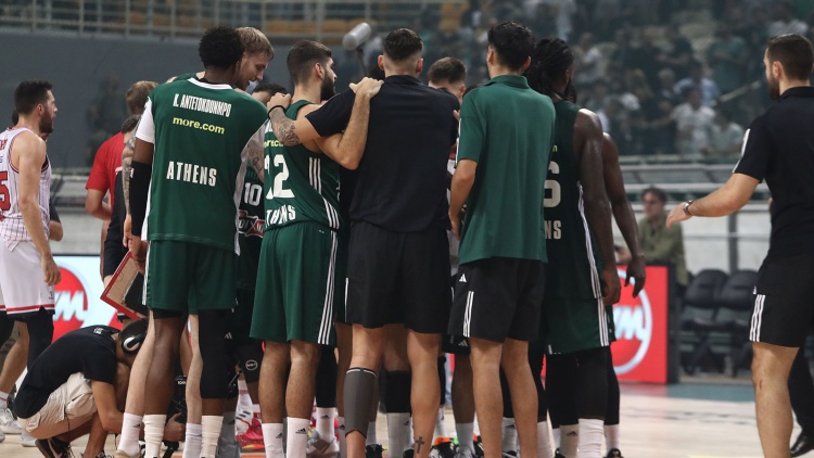 &Phi;&epsilon;&nu;έ&rho;&mu;&pi;&alpha;&chi;&tau;&sigma;&epsilon; - &Pi;&alpha;&nu;&alpha;&theta;&eta;&nu;&alpha;ϊ&kappa;ό&sigmaf;: &Sigma;&tau;&eta;&nu; &Pi;ό&lambda;&eta; &gamma;&iota;&alpha; &tau;&omicron; &pi;&rho;ώ&tau;&omicron; &delta;&iota;&pi;&lambda;ό &tau;&omicron; &laquo;&tau;&rho;&iota;&phi;ύ&lambda;&lambda;&iota;&raquo;