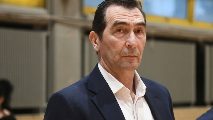 &Alpha;&nu;&delta;&rho;&epsilon;ό&pi;&omicron;&upsilon;&lambda;&omicron;&sigmaf;: &laquo;&Upsilon;&pi;ά&rho;&chi;&epsilon;&iota; &delta;&iota;&alpha;&phi;&omicron;&rho;ά &delta;&upsilon;&nu;&alpha;&mu;&iota;&kappa;ό&tau;&eta;&tau;&alpha;&sigmaf; &alpha;&lambda;&lambda;ά &kappa;ά&nu;&omicron;&upsilon;&mu;&epsilon; &alpha;&upsilon;&tau;ό &pi;&omicron;&upsilon; &pi;&rho;έ&pi;&epsilon;&iota;&raquo;