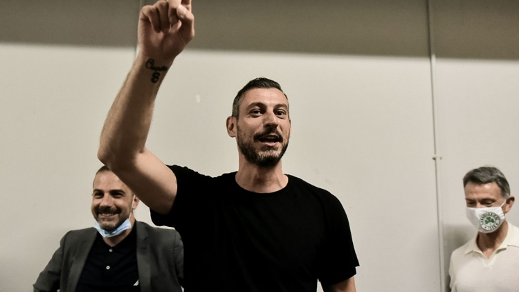 &Eta; &epsilon;&kappa;&sigma;&tau;&rho;&alpha;&tau;&epsilon;ί&alpha; &gamma;&iota;&alpha; &mu;έ&lambda;&eta; &sigma;&tau;&omicron;&nu; &Pi;&alpha;&nu;&alpha;&theta;&eta;&nu;&alpha;ϊ&kappa;ό &sigma;&upsilon;&nu;&epsilon;&chi;ί&zeta;&epsilon;&tau;&alpha;&iota; &sigma;&tau;&omicron; Ά&rho;&gamma;&omicron;&sigmaf;