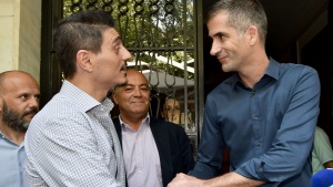 &Mu;&pi;&alpha;&kappa;&omicron;&gamma;&iota;ά&nu;&nu;&eta;&sigmaf;: &laquo;&Sigma;ύ&nu;&tau;&omicron;&mu;&alpha; &theta;&alpha; &pi;&rho;&omicron;&chi;&omega;&rho;ή&sigma;&epsilon;&iota; &tau;&omicron; &gamma;ή&pi;&epsilon;&delta;&omicron; &tau;&omicron;&upsilon; &Pi;&alpha;&nu;&alpha;&theta;&eta;&nu;&alpha;ϊ&kappa;&omicron;ύ&raquo;