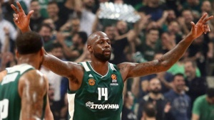 &laquo;&Pi;ά&nu;&omicron;&pi;&lambda;&omicron;&sigmaf;&raquo; &kappa;ό&nu;&tau;&rho;&alpha; &sigma;&tau;&omicron;&nu; &Pi;&Alpha;&Omicron;&Kappa; (vid)