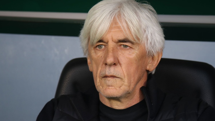 &Gamma;&iota;&omicron;&beta;ά&nu;&omicron;&beta;&iota;&tau;&sigmaf;: &laquo;&Pi;&rho;έ&pi;&epsilon;&iota; &nu;&alpha; &epsilon;ί&mu;&alpha;&sigma;&tau;&epsilon; &pi;&iota;&omicron; &alpha;&pi;&omicron;&phi;&alpha;&sigma;&iota;&sigma;&tau;&iota;&kappa;&omicron;ί &kappa;&alpha;&iota; &pi;&iota;&omicron; &delta;&upsilon;&nu;&alpha;&tau;&omicron;ί&raquo;