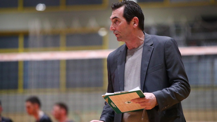 &Alpha;&nu;&delta;&rho;&epsilon;ό&pi;&omicron;&upsilon;&lambda;&omicron;&sigmaf;: &laquo;Έ&chi;&omicron;&upsilon;&mu;&epsilon; 15 &chi;&rho;ό&nu;&iota;&alpha; &nu;&alpha; &pi;ά&rho;&omicron;&upsilon;&mu;&epsilon; &tau;&omicron; &Kappa;ύ&pi;&epsilon;&lambda;&lambda;&omicron; &kappa;&alpha;&iota; &tau;&omicron; &theta;έ&lambda;&omicron;&upsilon;&mu;&epsilon; &pi;&omicron;&lambda;ύ&raquo;