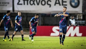 Έ&chi;&epsilon;&iota; &xi;&epsilon;&chi;&omega;&rho;ί&sigma;&epsilon;&iota; &tau;&omicron;&nu; &Sigma;&pi;&iota;&rho;&iota;&nu;&tau;ό&nu;&omicron;&beta;&iota;&tau;&sigmaf; &omicron; &Nu;&tau;&alpha;&mu;&pi;ί&zeta;&alpha;&sigmaf;