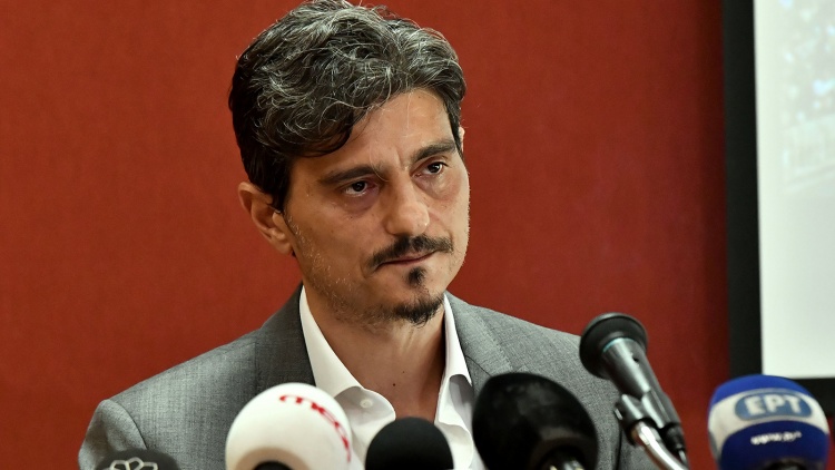 &Mu;&epsilon;&tau;&alpha;&beta;&iota;&beta;ά&sigma;&tau;&eta;&kappa;&alpha;&nu; &sigma;&tau;&omicron;&nu; &Delta;. &Gamma;&iota;&alpha;&nu;&nu;&alpha;&kappa;ό&pi;&omicron;&upsilon;&lambda;&omicron; &omicron;&iota; &mu;&epsilon;&tau;&omicron;&chi;έ&sigmaf; &tau;&eta;&sigmaf; &Kappa;&Alpha;&Epsilon;