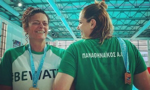 &laquo;&Pi;&rho;ά&sigma;&iota;&nu;&alpha;&raquo; Master &mu;&epsilon;&tau;ά&lambda;&lambda;&iota;&alpha;