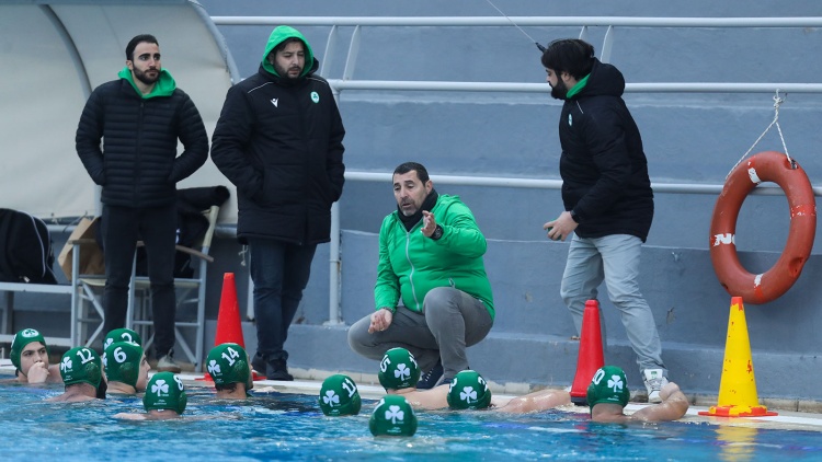 &Sigma;&upsilon;&nu;έ&chi;&epsilon;&iota;&alpha; &mu;&epsilon; &Pi;&epsilon;&rho;&iota;&sigma;&tau;έ&rho;&iota; &gamma;&iota;&alpha; &tau;&omicron; &laquo;&pi;&rho;ά&sigma;&iota;&nu;&omicron;&raquo; &pi;ό&lambda;&omicron;