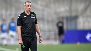 &Delta;ώ&nu;&eta;&sigmaf;: &laquo;Ό&pi;&omicron;&iota;&omicron;&sigmaf; &delta;&epsilon;&nu; &pi;&alpha;&lambda;&epsilon;ύ&epsilon;&iota; &alpha;&pi;ό &tau;&eta;&nu;&hellip; &tau;&eta;&lambda;&epsilon;ό&rho;&alpha;&sigma;&eta;&raquo;
