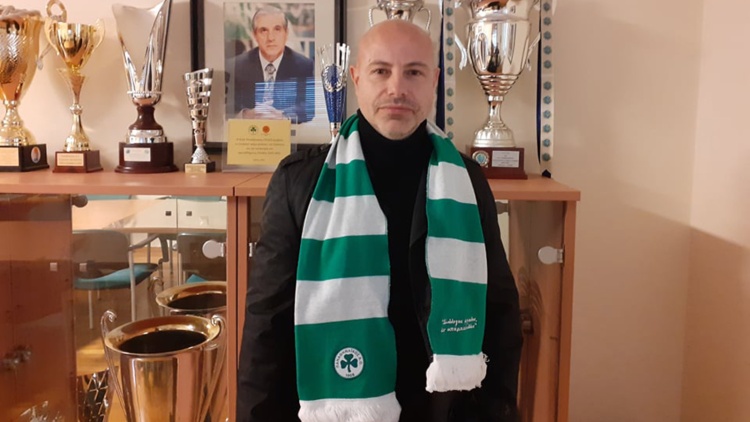 &Nu;έ&omicron;&sigmaf; &tau;&iota;&mu; &mu;ά&nu;&alpha;&tau;&zeta;&epsilon;&rho; &sigma;&tau;&eta;&nu; &pi;&upsilon;&gamma;&mu;&alpha;&chi;ί&alpha; &omicron; &Nu;&iota;&kappa;ή&tau;&omicron;&gamma;&lambda;&omicron;&upsilon;!