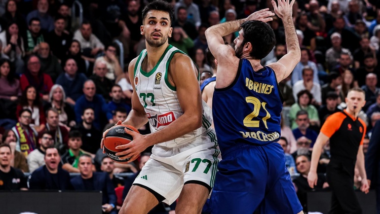 &Tau;&alpha; &sigma;&tau;&iota;&gamma;&mu;&iota;ό&tau;&upsilon;&pi;&alpha; &tau;&eta;&sigmaf; ή&tau;&tau;&alpha;&sigmaf; &tau;&omicron;&upsilon; &Pi;&alpha;&nu;&alpha;&theta;&eta;&nu;&alpha;ϊ&kappa;&omicron;ύ &sigma;&tau;&eta; &Beta;&alpha;&rho;&kappa;&epsilon;&lambda;ώ&nu;&eta; (vid)