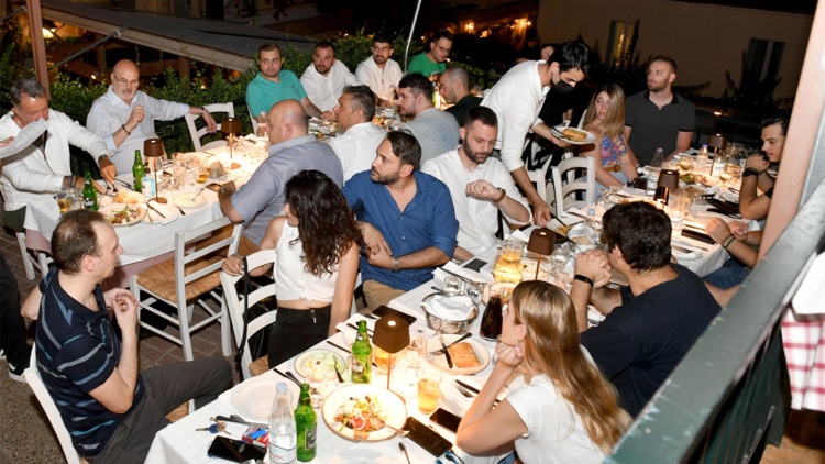 &Pi;&alpha;&nu;&alpha;&theta;&eta;&nu;&alpha;ϊ&kappa;ό &gamma;&epsilon;ύ&mu;&alpha; &sigma;&epsilon; &delta;&eta;&mu;&omicron;&sigma;&iota;&omicron;&gamma;&rho;ά&phi;&omicron;&upsilon;&sigmaf;
