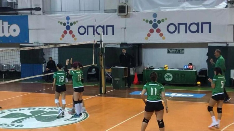 &Tau;&rho;&epsilon;&iota;&sigmaf; &nu;ί&kappa;&epsilon;&sigmaf; &gamma;&iota;&alpha; &tau;&alpha; &mu;&iota;&kappa;&rho;ά&hellip; &phi;ί&nu;&alpha; &kappa;&omicron;&rho;ί&tau;&sigma;&iota;&alpha;