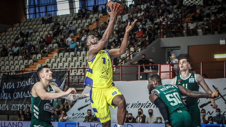 &Sigma;&tau;&omicron; Summer League &tau;&omega;&nu; &Sigma;&alpha;&nu;&sigmaf; &omicron; &Nu;&tau;&iota;&alpha;&lambda;ό