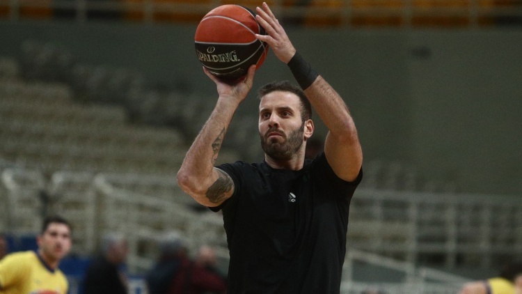 &Mu;&epsilon; &Pi;&alpha;&pi;&pi;ά &omicron; &Pi;&alpha;&nu;&alpha;&theta;&eta;&nu;&alpha;ϊ&kappa;ό&sigmaf; &kappa;ό&nu;&tau;&rho;&alpha; &sigma;&tau;&omicron; &Pi;&epsilon;&rho;&iota;&sigma;&tau;έ&rho;&iota;