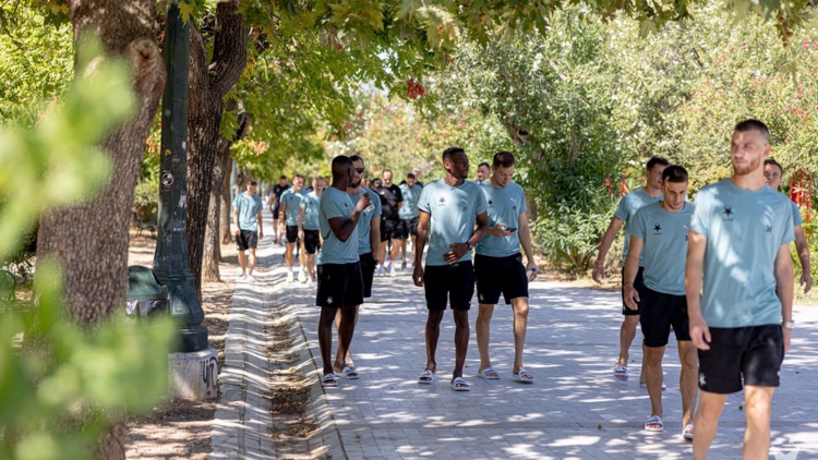 &Beta;ό&lambda;&tau;&alpha; &sigma;&tau;&eta;&nu; &Alpha;&theta;ή&nu;&alpha; &kappa;&alpha;&iota; &sigma;&tau;&eta; &Lambda;&epsilon;&omega;&phi;ό&rho;&omicron; &eta; &Sigma;&lambda;ά&beta;&iota;&alpha; (pics)