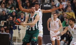 &Pi;&alpha;&pi;&alpha;&gamma;&iota;ά&nu;&nu;&eta;&sigmaf;: &laquo;Έ&pi;&alpha;&iota;&xi;&alpha;&nu; &rho;ό&lambda;&omicron; &tau;&alpha; &chi;&alpha;&mu;έ&nu;&alpha; &rho;&iota;&mu;&pi;ά&omicron;&upsilon;&nu;&tau;&raquo;