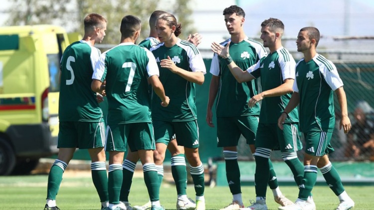 &Kappa;19: &Mu;&epsilon; &tau;&omicron; &delta;&epsilon;&xi;ί &eta; &pi;&rho;&epsilon;&mu;&iota;έ&rho;&alpha; &tau;&omicron;&upsilon; &Pi;&alpha;&nu;&alpha;&theta;&eta;&nu;&alpha;ϊ&kappa;&omicron;ύ