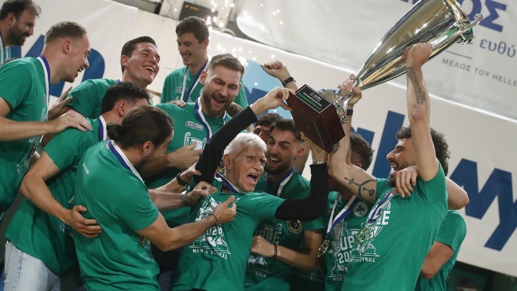 &Eta; &phi;&iota;έ&sigma;&tau;&alpha; &tau;&omicron;&upsilon; &Pi;&alpha;&nu;&alpha;&theta;&eta;&nu;&alpha;ϊ&kappa;&omicron;ύ &sigma;&tau;&eta; &Lambda;&epsilon;&omega;&phi;ό&rho;&omicron; &gamma;&iota;&alpha; &tau;&iota;&sigmaf; &omicron;&mu;ά&delta;&epsilon;&sigmaf; &beta;ό&lambda;&epsilon;ϋ &kappa;&alpha;&iota; &mu;&pi;ά&sigma;&kappa;&epsilon;&tau; &mu;&epsilon; &alpha;&mu;&alpha;&xi;ί&delta;&iota;&omicron; (vid)