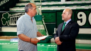 &Pi;&alpha;&rho;&epsilon;&lambda;&theta;ό&nu; &omicron; &Rho;ό&tau;&sigma;&alpha;