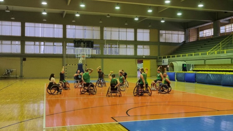 &Xi;&epsilon;&kappa;ί&nu;&eta;&sigma;&epsilon; &eta; &pi;&rho;&omicron;&epsilon;&tau;&omicron;&iota;&mu;&alpha;&sigma;ί&alpha; &tau;&eta;&sigmaf; &omicron;&mu;ά&delta;&alpha;&sigmaf; &mu;&pi;ά&sigma;&kappa;&epsilon;&tau; &mu;&epsilon; &alpha;&mu;&alpha;&xi;ί&delta;&iota;&omicron; &tau;&omicron;&upsilon; &Pi;&alpha;&nu;&alpha;&theta;&eta;&nu;&alpha;ϊ&kappa;&omicron;ύ