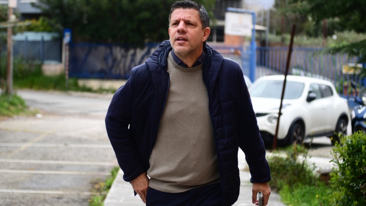 &Phi;ύ&sigma;&sigma;&alpha;&sigmaf;: &laquo;&Omicron; &Pi;&alpha;&nu;&alpha;&theta;&eta;&nu;&alpha;ϊ&kappa;ό&sigmaf; &pi;&alpha;ί&zeta;&epsilon;&iota; &pi;ά&nu;&tau;&alpha; &gamma;&iota;&alpha; &tau;&eta; &nu;ί&kappa;&eta;, &pi;ά&mu;&epsilon; &sigma;&tau;&eta;&nu; &Tau;&omicron;ύ&mu;&pi;&alpha; &gamma;&iota;&alpha; &nu;&alpha; &kappa;&epsilon;&rho;&delta;ί&sigma;&omicron;&upsilon;&mu;&epsilon;&raquo;