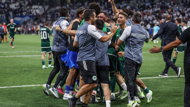 &Tau;&omicron; &mu;ή&nu;&upsilon;&mu;&alpha; &tau;&eta;&sigmaf; &Mu;&pi;&rho;ά&gamma;&kappa;&alpha; &kappa;&alpha;&iota; &eta; &alpha;&pi;ά&nu;&tau;&eta;&sigma;&eta; &tau;&omicron;&upsilon; &Pi;&alpha;&nu;&alpha;&theta;&eta;&nu;&alpha;ϊ&kappa;&omicron;ύ (pic)