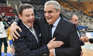 &Pi;&iota;&tau;ί&nu;&omicron;: &laquo;&Alpha;&nu;&alpha;&mu;&epsilon;ί&chi;&theta;&eta;&kappa;&alpha; &sigma;&tau;&eta; &mu;&epsilon;&tau;&alpha;&gamma;&rho;&alpha;&phi;ή &tau;&omicron;&upsilon; &Omicron;&upsilon;ά&iota;&lambda;&iota;, &phi;&alpha;&nu;&alpha;&tau;&iota;&kappa;ά &upsilon;&pi;έ&rho; &tau;&omicron;&upsilon; &Pi;&epsilon;&delta;&omicron;&upsilon;&lambda;ά&kappa;&eta;&raquo;
