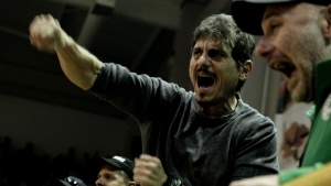 &Alpha;&pi;ά&nu;&tau;&eta;&sigma;&eta; &laquo;&gamma;&rho;&omicron;&theta;&iota;ά&raquo; &sigma;&tau;&omicron;&nu; &Mu;&pi;&epsilon;&rho;&tau;&omicron;&mu;έ&omicron;&upsilon; &alpha;&pi;ό &tau;&omicron;&nu; &Delta;. &Gamma;&iota;&alpha;&nu;&nu;&alpha;&kappa;ό&pi;&omicron;&upsilon;&lambda;&omicron;