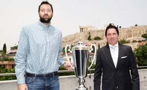 &Pi;&alpha;&sigma;&kappa;&omicron;&upsilon;ά&lambda;-&Beta;&omicron;&upsilon;&gamma;&iota;&omicron;ύ&kappa;&alpha;&sigmaf;: &laquo;&Tau;&alpha; &pi;ά&nu;&tau;&alpha; &gamma;&iota;&alpha; &tau;&omicron; &pi;&rho;&omega;&tau;ά&theta;&lambda;&eta;&mu;&alpha;&raquo;
