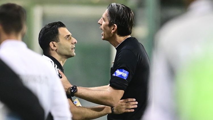 &Pi;&rho;ό&sigma;&tau;&iota;&mu;&alpha; &sigma;&epsilon; &Pi;&alpha;&nu;&alpha;&theta;&eta;&nu;&alpha;ϊ&kappa;ό, &Tau;&zeta;&alpha;&beta;έ&lambda;&lambda;&alpha; &kappa;&alpha;&iota; &Kappa;&alpha;&rho;&alpha;&pi;&alpha;&pi;ά &ndash; 10.000&euro; &gamma;&iota;&alpha; &omicron;&pi;&alpha;&delta;&iota;&kappa;ή &sigma;&upsilon;&mu;&pi;&epsilon;&rho;&iota;&phi;&omicron;&rho;ά &sigma;&tau;&eta; &Lambda;&epsilon;&omega;&phi;ό&rho;&omicron;