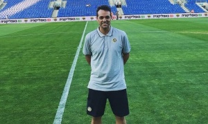 &Xi;&epsilon;&kappa;&alpha;&theta;&alpha;&rho;ί&zeta;&epsilon;&iota; &tau;&omicron;&upsilon; &Pi;&omicron;&gamma;&iota;ά&tau;&omicron;&sigmaf; &kappa;&alpha;&iota; &mu;&epsilon;&tau;ά &omicron;&iota; &upsilon;&pi;ό&lambda;&omicron;&iota;&pi;&omicron;&iota;