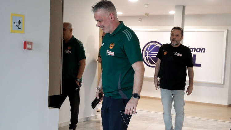 &Kappa;&omicron;&nu;&tau;ό&sigmaf;: &laquo;&Delta;&epsilon;&nu; &upsilon;&pi;ά&rho;&chi;&omicron;&upsilon;&nu;... &sigma;&kappa;&iota;έ&sigmaf; &sigma;&tau;&eta;&nu; &upsilon;&pi;ό&theta;&epsilon;&sigma;&eta; &Lambda;&epsilon;&sigma;ό&rho; - &Mu;έ&sigma;&alpha; &sigma;&tau;&eta;&nu; &eta;&mu;έ&rho;&alpha; &epsilon;&xi;&epsilon;&lambda;ί&xi;&epsilon;&iota;&sigmaf; &gamma;&iota;&alpha; &sigma;έ&nu;&tau;&epsilon;&rho;&raquo;