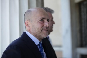 Έ&beta;&alpha;&lambda;&epsilon; 7 &epsilon;&kappa;. &epsilon;&upsilon;&rho;ώ &sigma;&tau;&eta;&nu; &Alpha;&Mu;&Kappa; &omicron; &Alpha;&lambda;&alpha;&phi;&omicron;ύ&zeta;&omicron;&sigmaf;