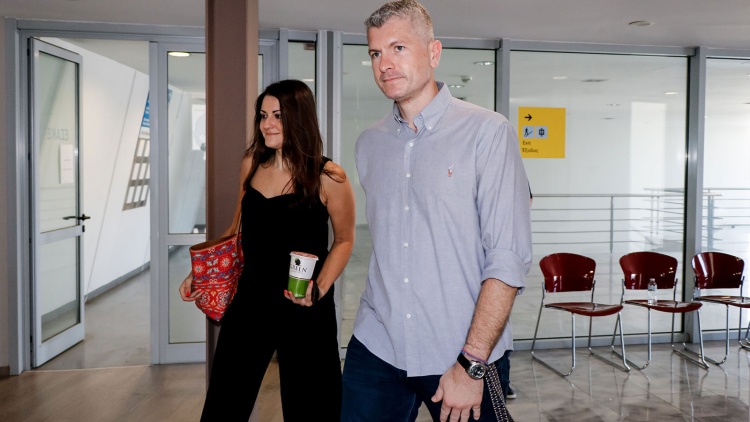 &Epsilon;&kappa;&tau;ό&sigmaf; &Pi;&alpha;&nu;&alpha;&theta;&eta;&nu;&alpha;ϊ&kappa;&omicron;ύ &kappa;&alpha;&iota; &omicron; &Kappa;&alpha;&lambda;&alpha;ϊ&tau;&zeta;ή&sigmaf;