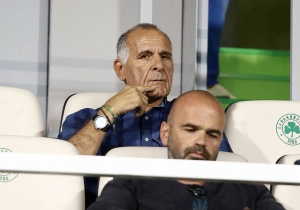&Kappa;&omega;&nu;&sigma;&tau;&alpha;&nu;&tau;ί&nu;&omicron;&upsilon;: &laquo;&Sigma;&upsilon;&sigma;&pi;&epsilon;ί&rho;&omega;&sigma;&eta; &kappa;&alpha;&iota; &kappa;&omicron;&iota;&tau;ά&mu;&epsilon; &tau;&omicron; &mu;έ&lambda;&lambda;&omicron;&nu;&raquo;