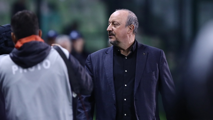 &Mu;&pi;&epsilon;&nu;ί&tau;&epsilon;&theta;: &laquo;&Chi;&rho;&epsilon;&iota;&alpha;&zeta;ό&mu;&alpha;&sigma;&tau;&epsilon; &chi;&rho;ό&nu;&omicron; &ndash; &Upsilon;&pi;ά&rho;&chi;&epsilon;&iota; &mu;&epsilon;&gamma;ά&lambda;&omicron; &pi;&epsilon;&rho;&iota;&theta;ώ&rho;&iota;&omicron; &beta;&epsilon;&lambda;&tau;ί&omega;&sigma;&eta;&sigmaf;&raquo;