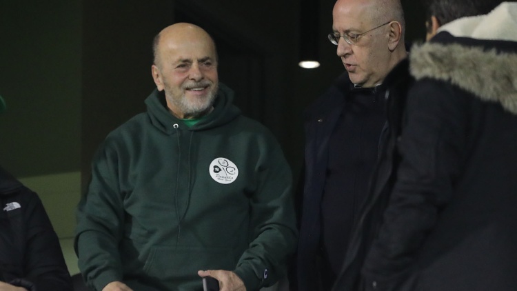 &Alpha;&lambda;&alpha;&phi;&omicron;ύ&zeta;&omicron;&sigmaf;: &laquo;&Upsilon;&pi;ά&rho;&chi;&omicron;&upsilon;&nu; &omicron;&mu;ά&delta;&epsilon;&sigmaf; &mu;&epsilon; &theta;&upsilon;&gamma;&alpha;&tau;&rho;&iota;&kappa;έ&sigmaf; - Ά&chi;&rho;&eta;&sigma;&tau;&omicron; &tau;&omicron; &Upsilon;&pi;. &Alpha;&theta;&lambda;&eta;&tau;&iota;&sigma;&mu;&omicron;ύ&raquo;