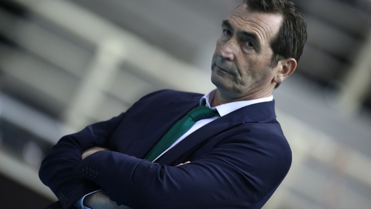 &Delta;. &Alpha;&nu;&delta;&rho;&epsilon;ό&pi;&omicron;&upsilon;&lambda;&omicron;&sigmaf;: &laquo;&Mu;&epsilon;&tau;ά &tau;&omicron; &delta;&epsilon;ύ&tau;&epsilon;&rho;&omicron; - &tau;&rho;ί&tau;&omicron; &sigma;&epsilon;&tau; &delta;&epsilon;&nu; &epsilon;ί&chi;&alpha;&mu;&epsilon; &alpha;&nu;ά&sigma;&epsilon;&sigmaf; &omicron;ύ&tau;&epsilon; &gamma;&iota;&alpha; &nu;&alpha; &pi;&alpha;&nu;&eta;&gamma;&upsilon;&rho;ί&sigma;&omicron;&upsilon;&mu;&epsilon;&raquo;