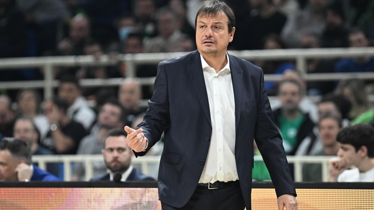 &Alpha;&tau;&alpha;&mu;ά&nu;: &laquo;&Mu;&epsilon; &tau;&omicron; &kappa;&alpha;&lambda;ό &tau;&eta;&nu; &alpha;&tau;&mu;ό&sigma;&phi;&alpha;&iota;&rho;&alpha; &tau;&omicron;&upsilon; &Omicron;&Alpha;&Kappa;&Alpha; &theta;&alpha; &tau;&eta;&nu; &pi;ά&omega; &kappa;&alpha;&iota; &sigma;&tau;&omicron; &Beta;&epsilon;&rho;&omicron;&lambda;ί&nu;&omicron;&raquo; (vid)