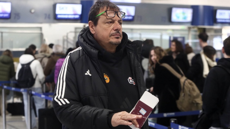 Ά&tau;&alpha;&mu;&alpha;&nu;: &laquo;&Nu;&alpha; &epsilon;ί&mu;&alpha;&sigma;&tau;&epsilon; &pi;&rho;&omicron;&sigma;&epsilon;&kappa;&tau;&iota;&kappa;&omicron;ί &sigma;&tau;&eta;&nu; ά&mu;&upsilon;&nu;&alpha;&raquo;