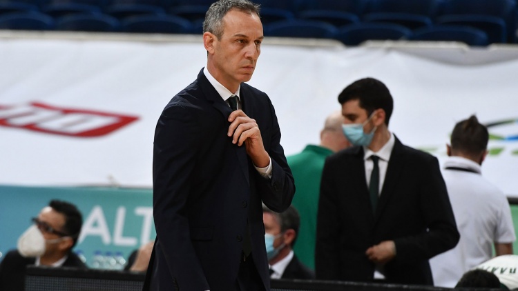 &Kappa;ά&tau;&alpha;&sigmaf;: &laquo;&Eta; &omicron;&mu;ά&delta;&alpha; &delta;&epsilon;&nu; ή&tau;&alpha;&nu; έ&tau;&omicron;&iota;&mu;&eta; &pi;&nu;&epsilon;&upsilon;&mu;&alpha;&tau;&iota;&kappa;ά&raquo;