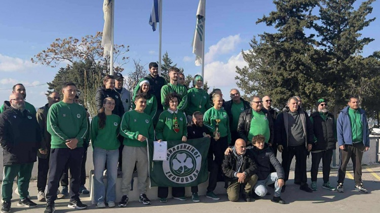 &Sigma;&kappa;&omicron;&pi;&omicron;&beta;&omicron;&lambda;ή &Pi;&alpha;&nu;&alpha;&theta;&eta;&nu;&alpha;ϊ&kappa;&omicron;ύ: &Pi;&rho;ά&sigma;&iota;&nu;&eta; &pi;&rho;&omega;&tau;&iota;ά &sigma;&tau;&omicron; 12&omicron; &Kappa;ύ&pi;&epsilon;&lambda;&lambda;&omicron; &Chi;&rho;&iota;&sigma;&tau;&omicron;&upsilon;&gamma;έ&nu;&nu;&omega;&nu; &mu;&epsilon; &phi;&iota;&lambda;&alpha;&nu;&theta;&rho;&omega;&pi;&iota;&kappa;ό &chi;&alpha;&rho;&alpha;&kappa;&tau;ή&rho;&alpha;