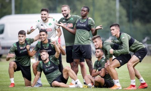 &Eta; &tau;&epsilon;&lambda;&epsilon;&upsilon;&tau;&alpha;ί&alpha; &pi;&rho;&omicron;&pi;ό&nu;&eta;&sigma;&eta; &pi;&rho;&iota;&nu; &tau;&eta;&nu; &Alpha;&Epsilon;&Kappa;, &omicron; &Alpha;&gamma;&iota;&omicron;ύ&mu;&pi; &kappa;&alpha;&iota; &omicron; &Kappa;ό&nu;&alpha;&nu; (vid)
