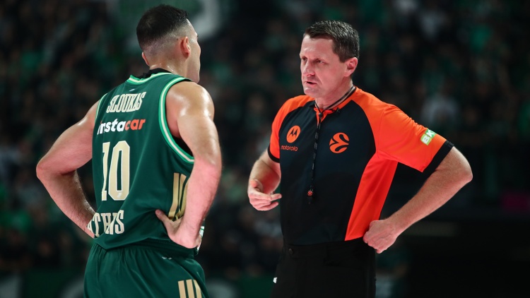 Euroleague: &Omicron;&iota; &delta;&iota;&alpha;&iota;&tau;&eta;&tau;έ&sigmaf; &tau;&omicron;&upsilon; &Epsilon;&rho;&upsilon;&theta;&rho;ό&sigmaf; &Alpha;&sigma;&tau;έ&rho;&alpha;&sigmaf;-&Pi;&alpha;&nu;&alpha;&theta;&eta;&nu;&alpha;ϊ&kappa;ό&sigmaf;