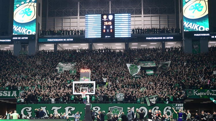 &Tau;&rho;ί&tau;&omicron;&sigmaf; &sigma;&epsilon; &mu;έ&sigma;&eta; &pi;&rho;&omicron;&sigma;έ&lambda;&epsilon;&upsilon;&sigma;&eta; &sigma;&tau;&eta;&nu; Euroleague &omicron; &Pi;&alpha;&nu;&alpha;&theta;&eta;&nu;&alpha;ϊ&kappa;ό&sigmaf; (pic)